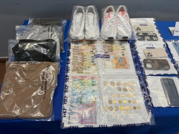 金鼎配资 6人在香港涉嫌偷信用卡购物转售图利被拘捕！最小的仅15岁